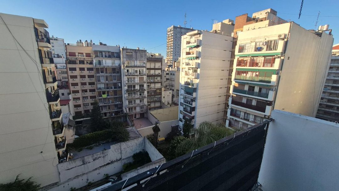 VENTA 2 AMB - SUPER LUMINOSO - CABALLITO