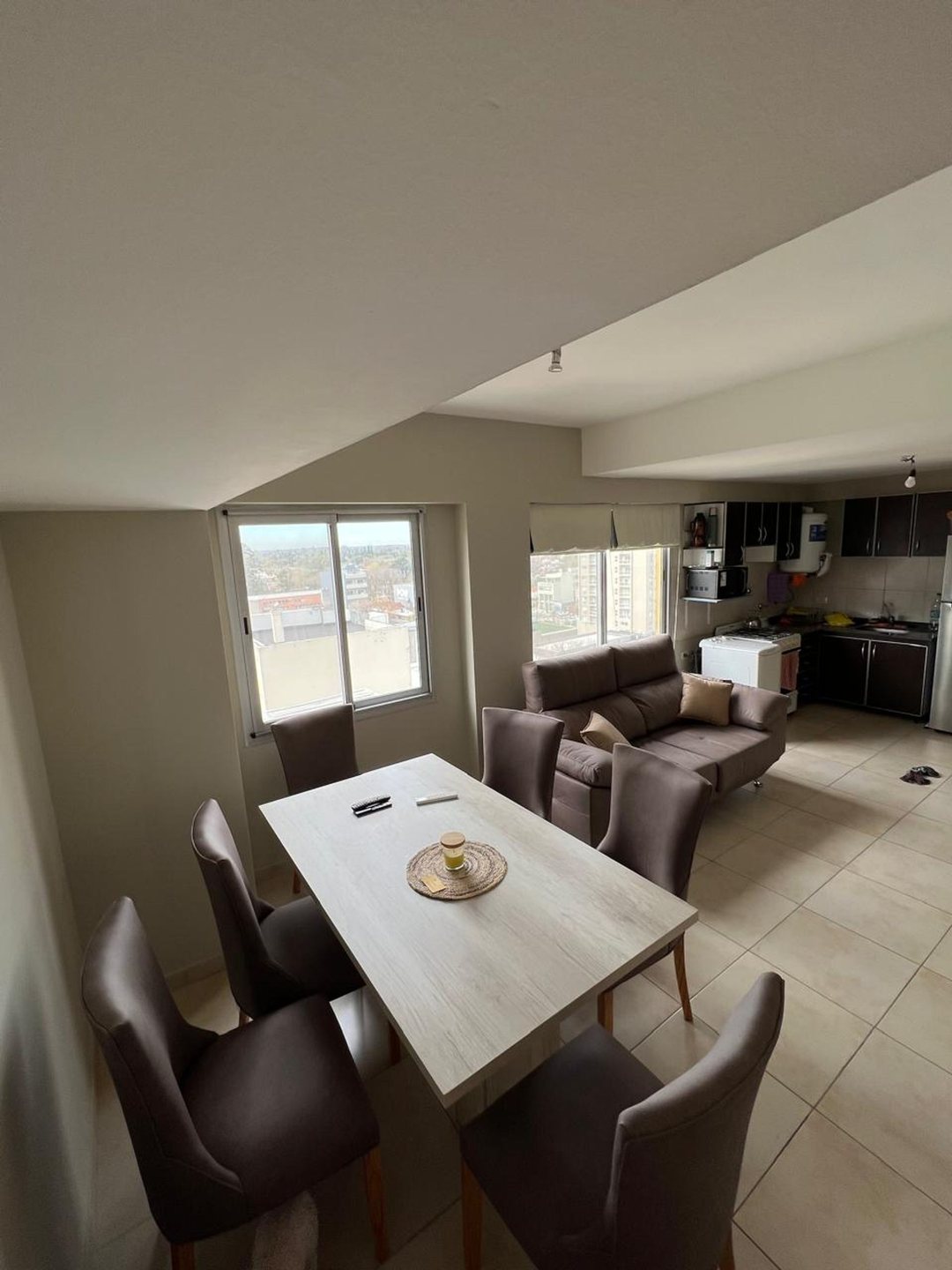 VENTA 3 AMBIENTES VISTA ABIERTA PISO ALTO C BALCON