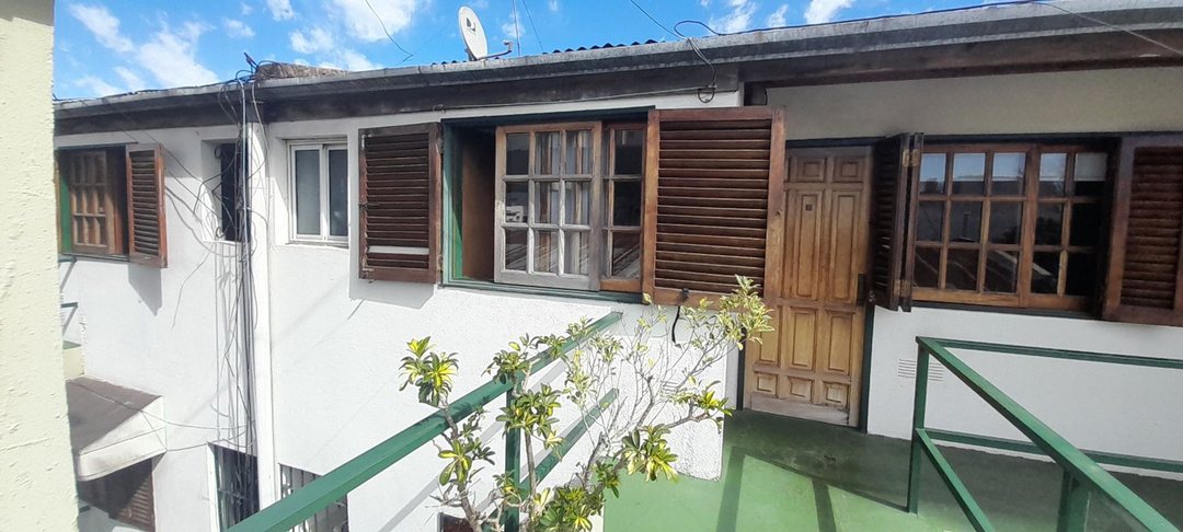 DEPTO  1 DORMI EN VENTA  LA PLATA BALCÓN AL FRENTE