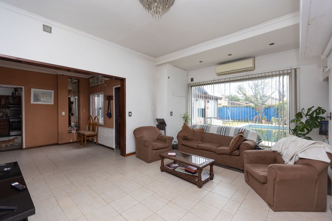 Casa en dos plantas con 4 dormitorios | Hurlingham