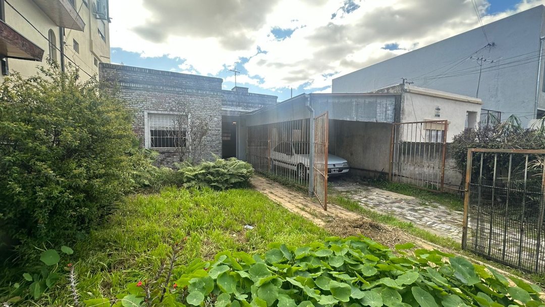 VENTA CASA 3 AMB CIUDADELA A RECICLAR