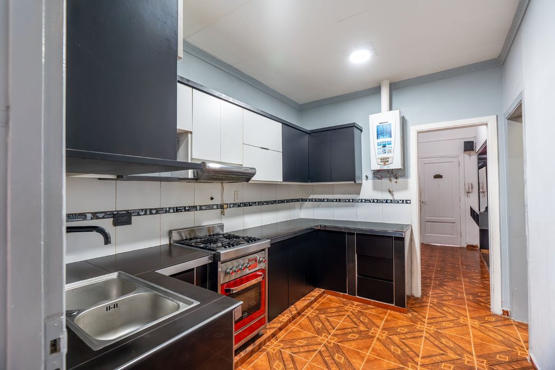 VENTA CASA 4 AMB QUINCHO GARAGE BERNAL OESTE