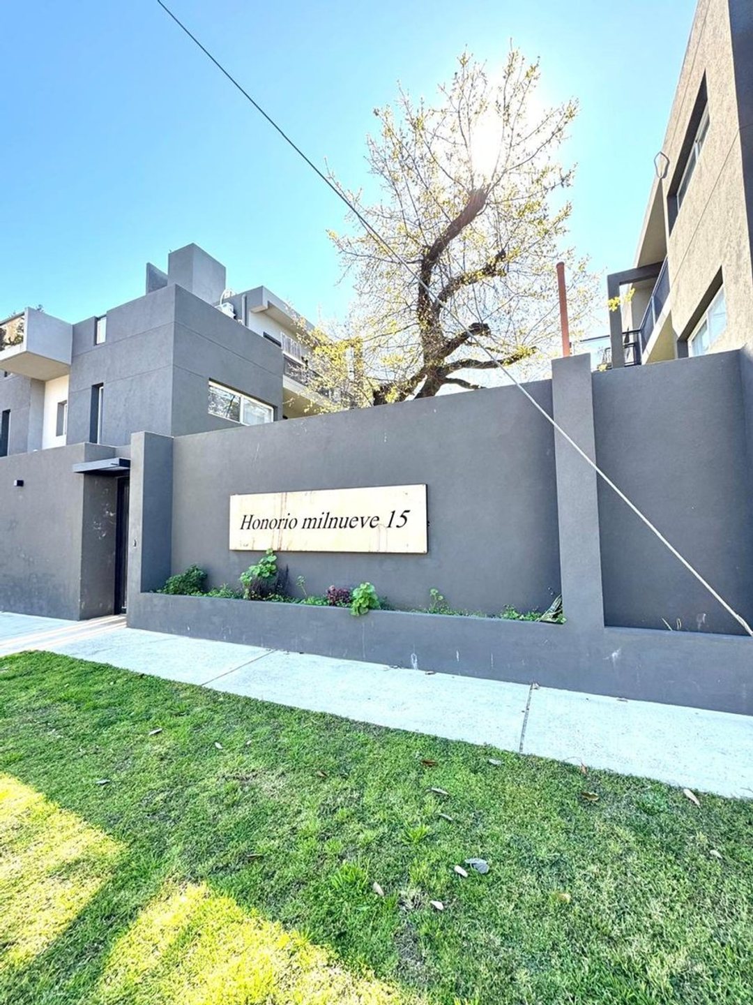 VENTA DEPARTAMENTO  3 AMBIENTES ITUZAINGO C/BALCON