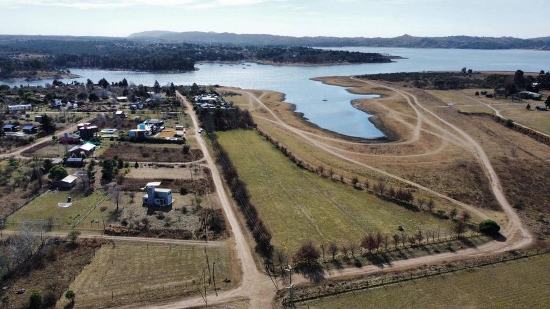 VENTA LOTE-POTRERO DE GARAY- FTE AL LAGO - 2.716mt