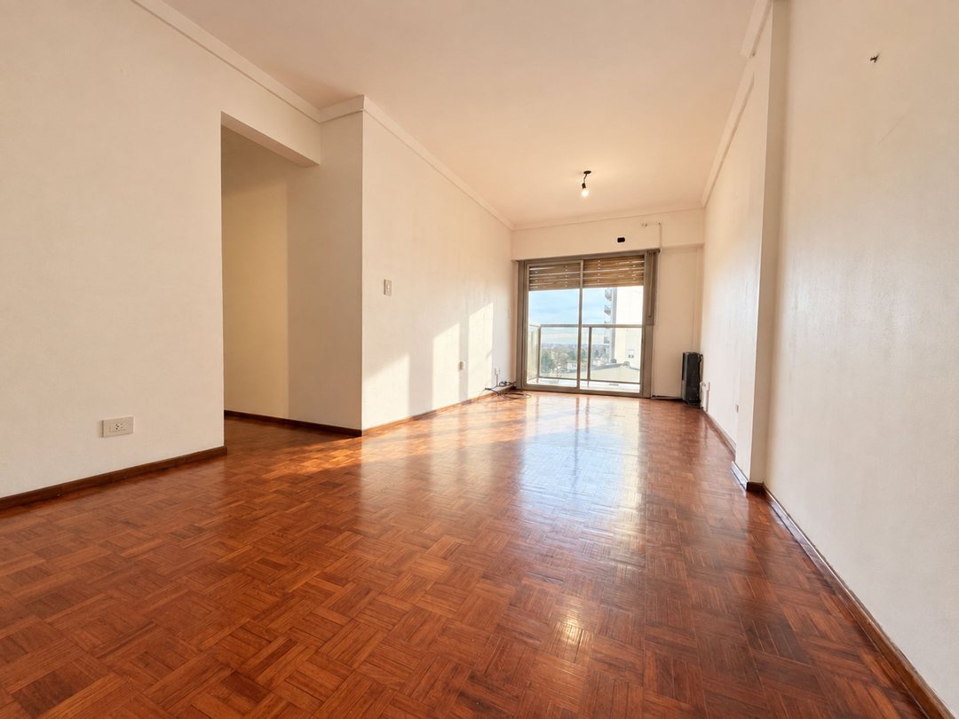 VENTA DEPARTAMENTO 4 AMBIENTES LOMAS ZAMORA BALCON