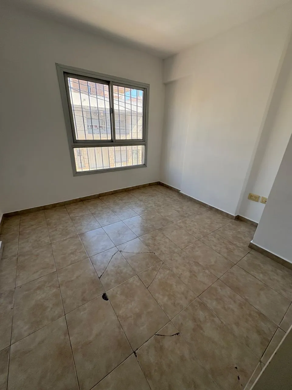 Luminoso departamento en Alberdi un dorm