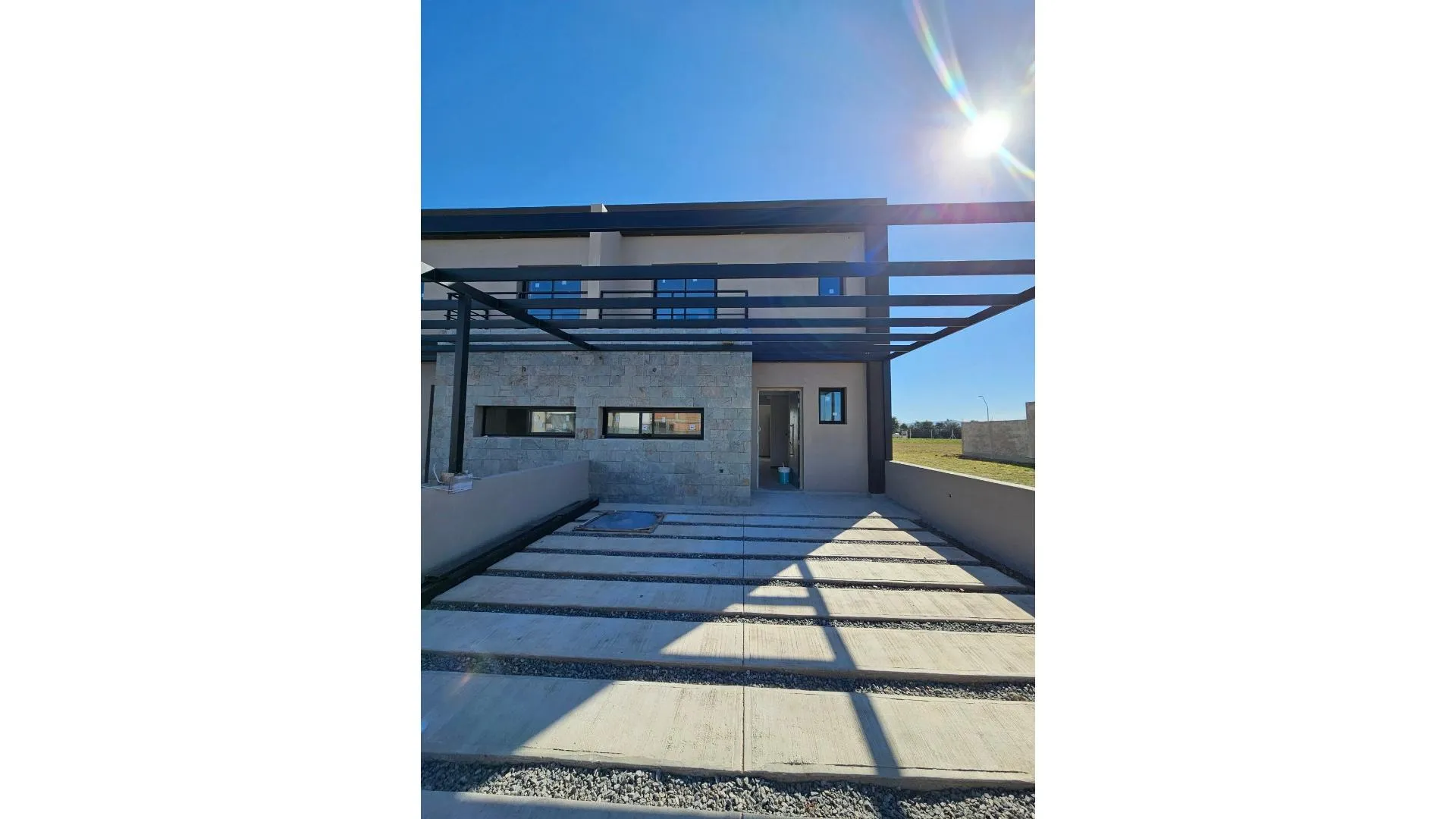 CAMPOS MANANTIALES DUPLEX VENTA 3 DORMITORIOS COCHERA DOBLE