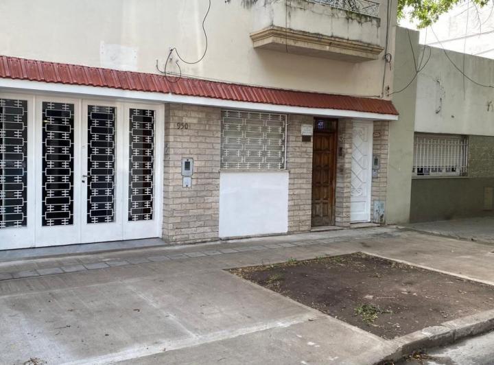 Casa · 231m² · 6 Ambientes · 1 Cochera