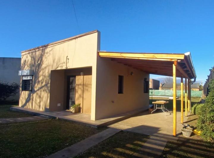 Casa · 518m² · 2 Dormitorios · 1 Cochera