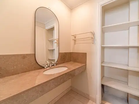 Departamento en Venta en Recoleta, CABA