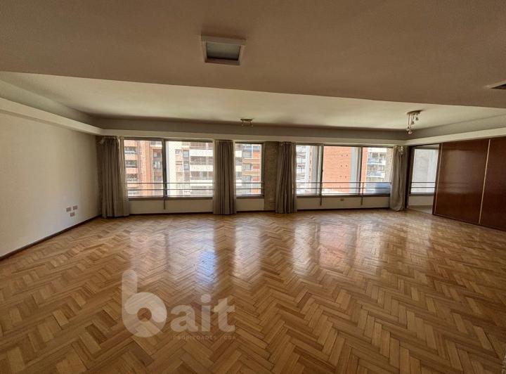 Departamento · 300m² · 7 Ambientes · 1 Cochera