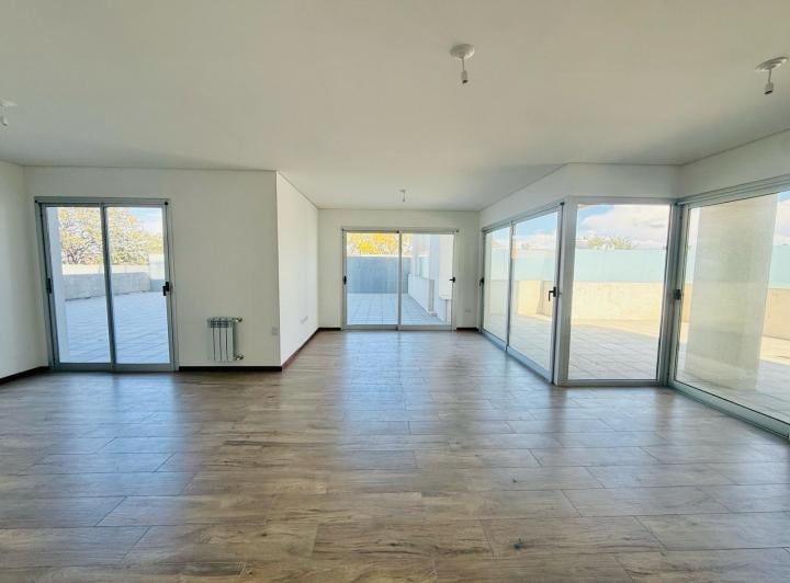 Departamento · 171m² · 2 Ambientes · 1 Cochera