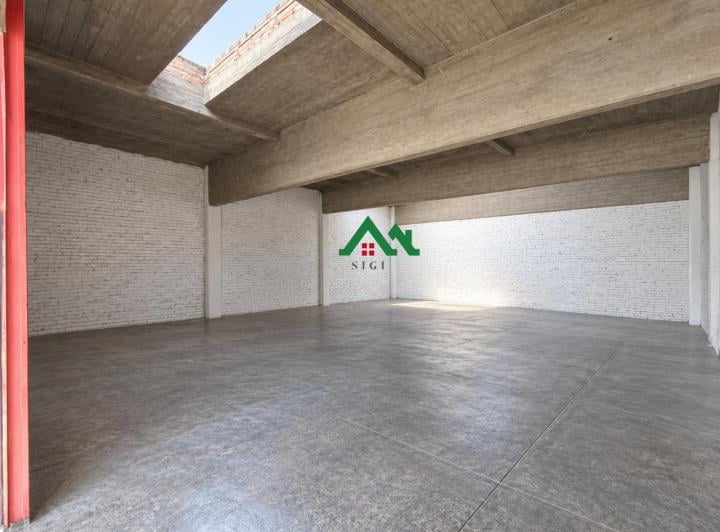 Depósito · 120m²