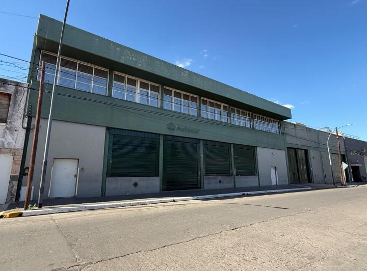 Local comercial · 1450m² · 16 Ambientes