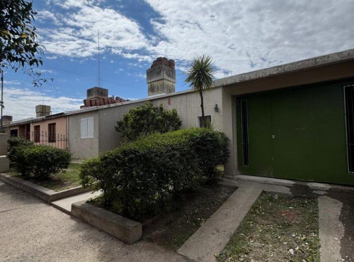 Casa · 52m² · 7 Ambientes · 1 Cochera