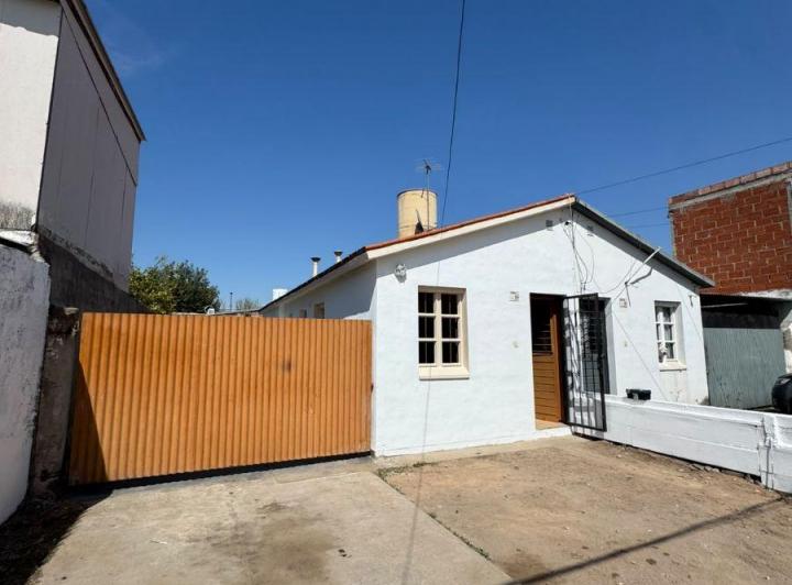 Casa · 50m² · 2 Ambientes · 1 Cochera