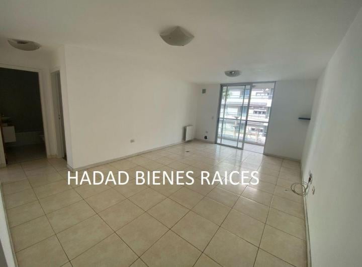 Departamento · 100m² · 5 Ambientes · 1 Cochera