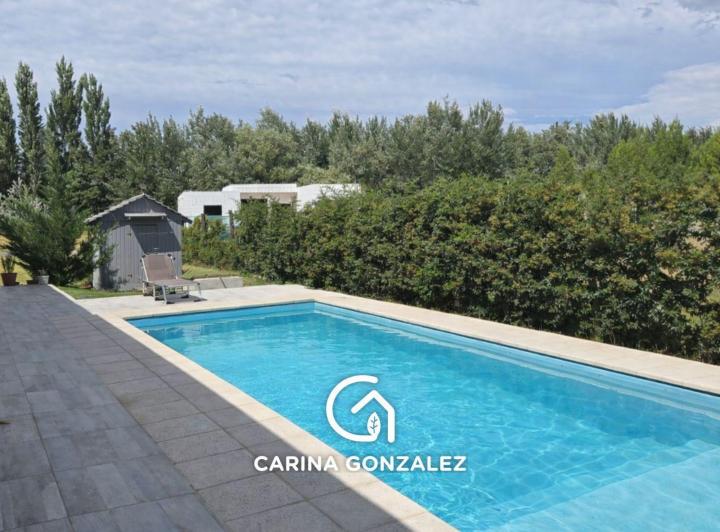Casa · 94m² · 3 Ambientes · 1 Cochera