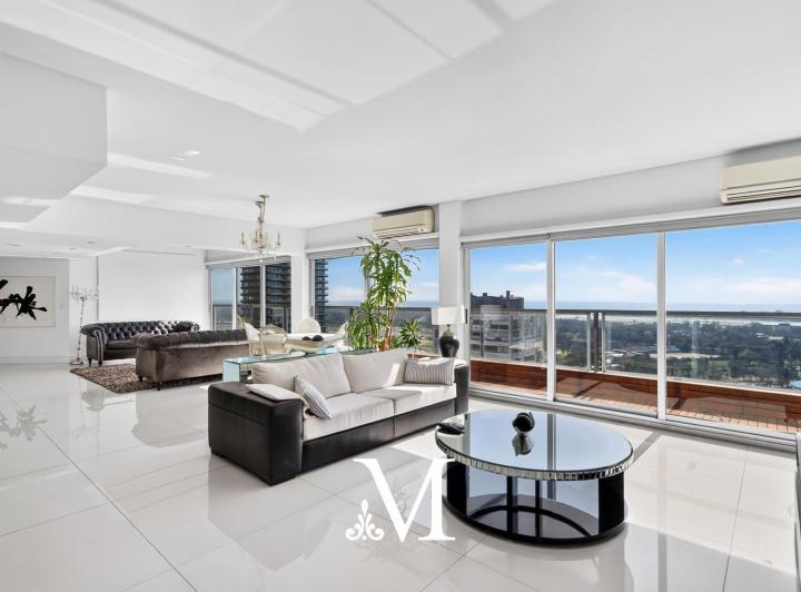 Departamento · 310m² · 4 Ambientes · 2 Cocheras