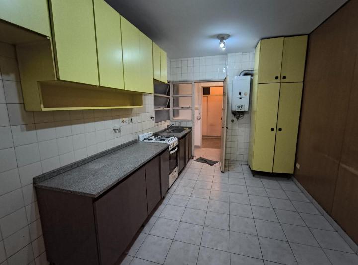 Departamento · 84m² · 4 Ambientes · 1 Cochera
