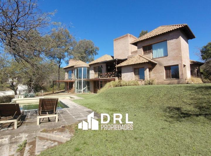 Casa · 600m² · 10 Ambientes · 5 Cocheras