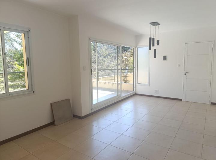 Departamento · 40m² · 2 Ambientes · 1 Cochera