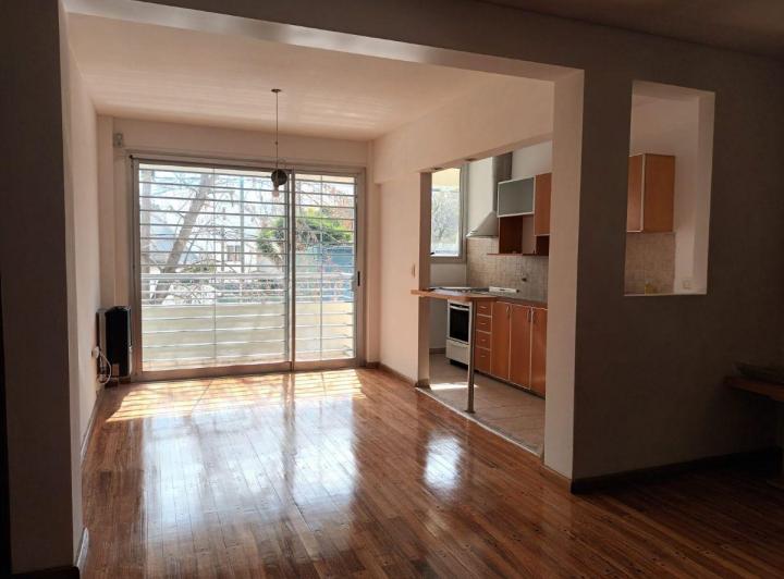 Departamento · 60m² · 2 Ambientes · 1 Cochera