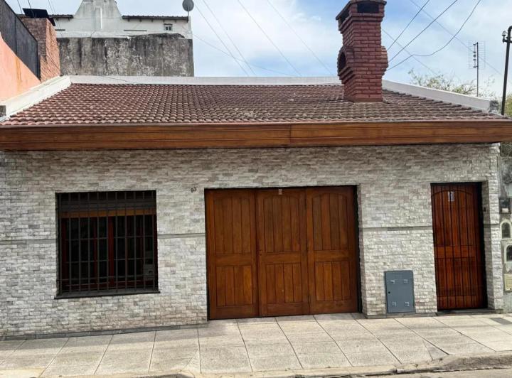 Casa · 110m² · 4 Ambientes · 1 Cochera