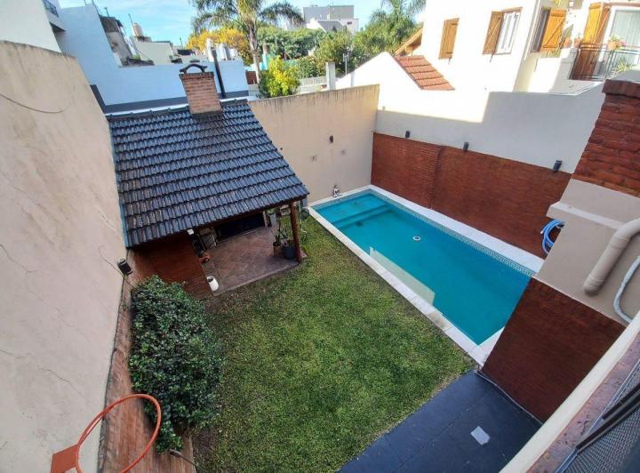 Casa · 178m² · 4 Ambientes · 1 Cochera
