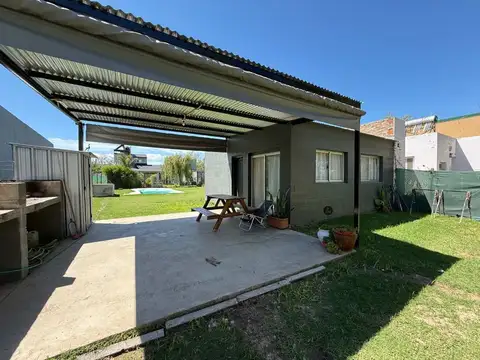 Casa en Venta en Roldan, San Lorenzo