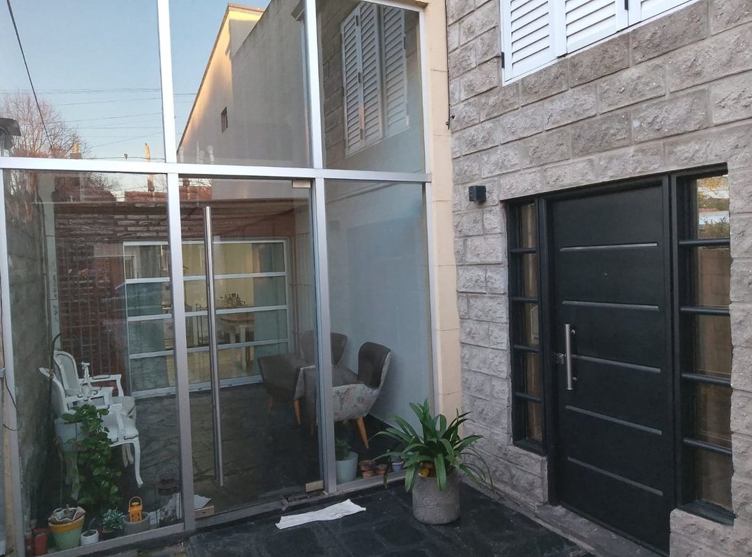 PH CON DEPARTAMENTO EN VENTA MONTE GRANDE