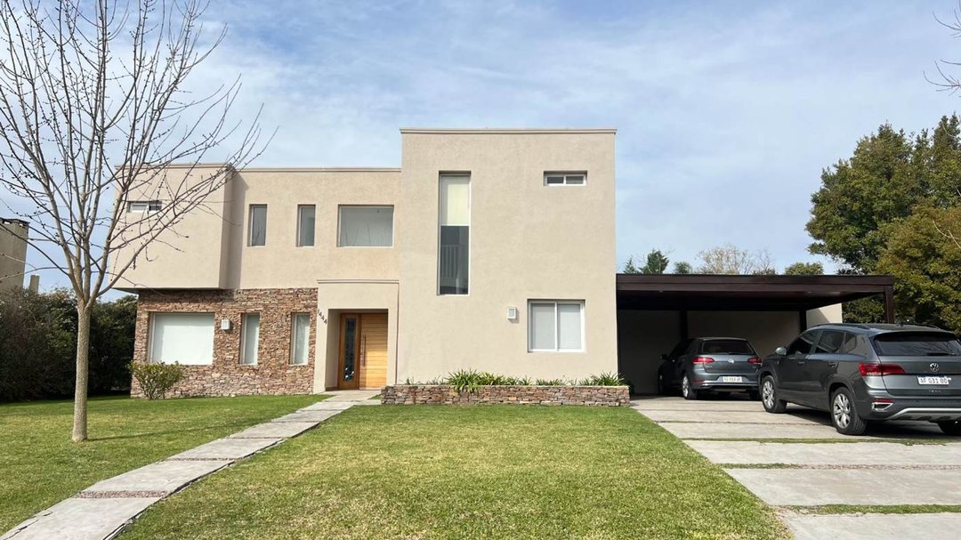 CASA EN VENTA HARAS SANTA MARIA