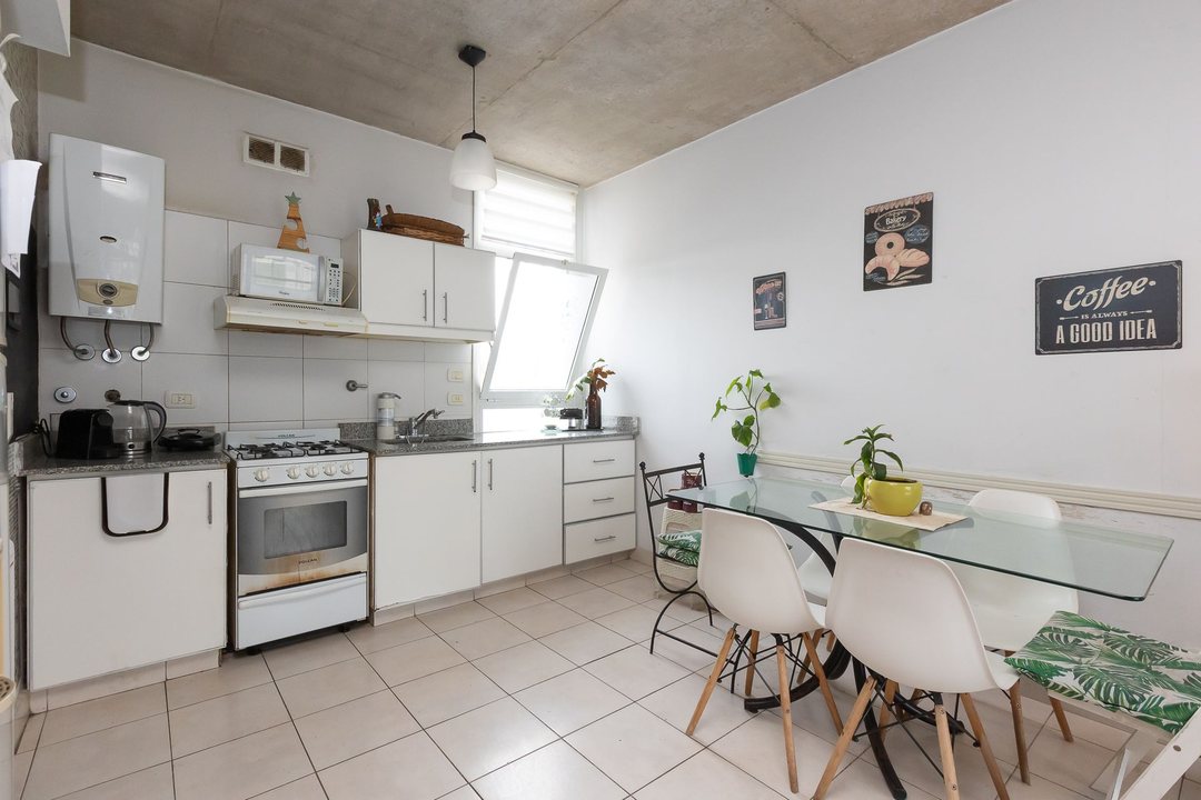 VENTA DE DEPARTAMENTO 3 AMBIENTES CON COCH UDAONDO