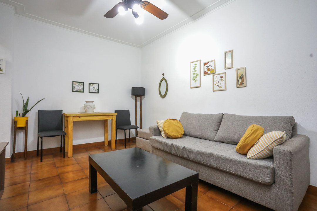 VENTA DEPARTAMENTO 3 AMBIENTES AL FRENTE EN FLORES