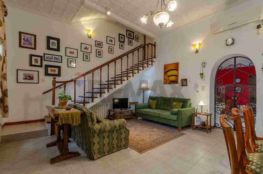 OPORT.  PH 4 AMB. CON PATIO, TERRAZA Y QUINCHO