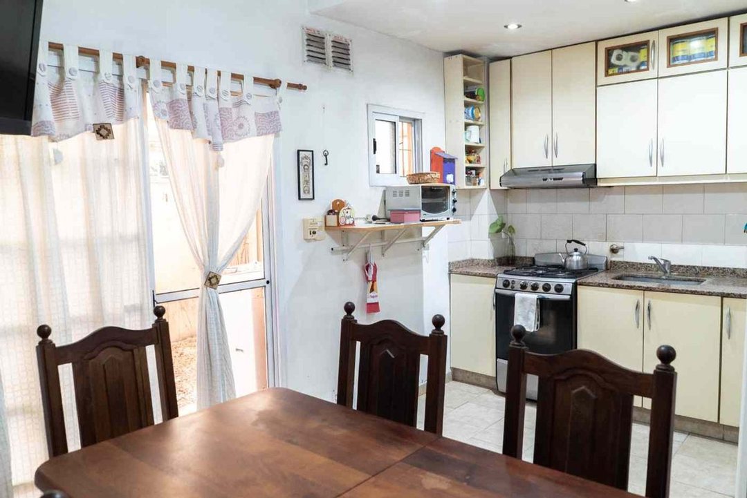 VENTA PH TRIPLEX  3 AMB+ PLAYROOM MARTIN CORONADO