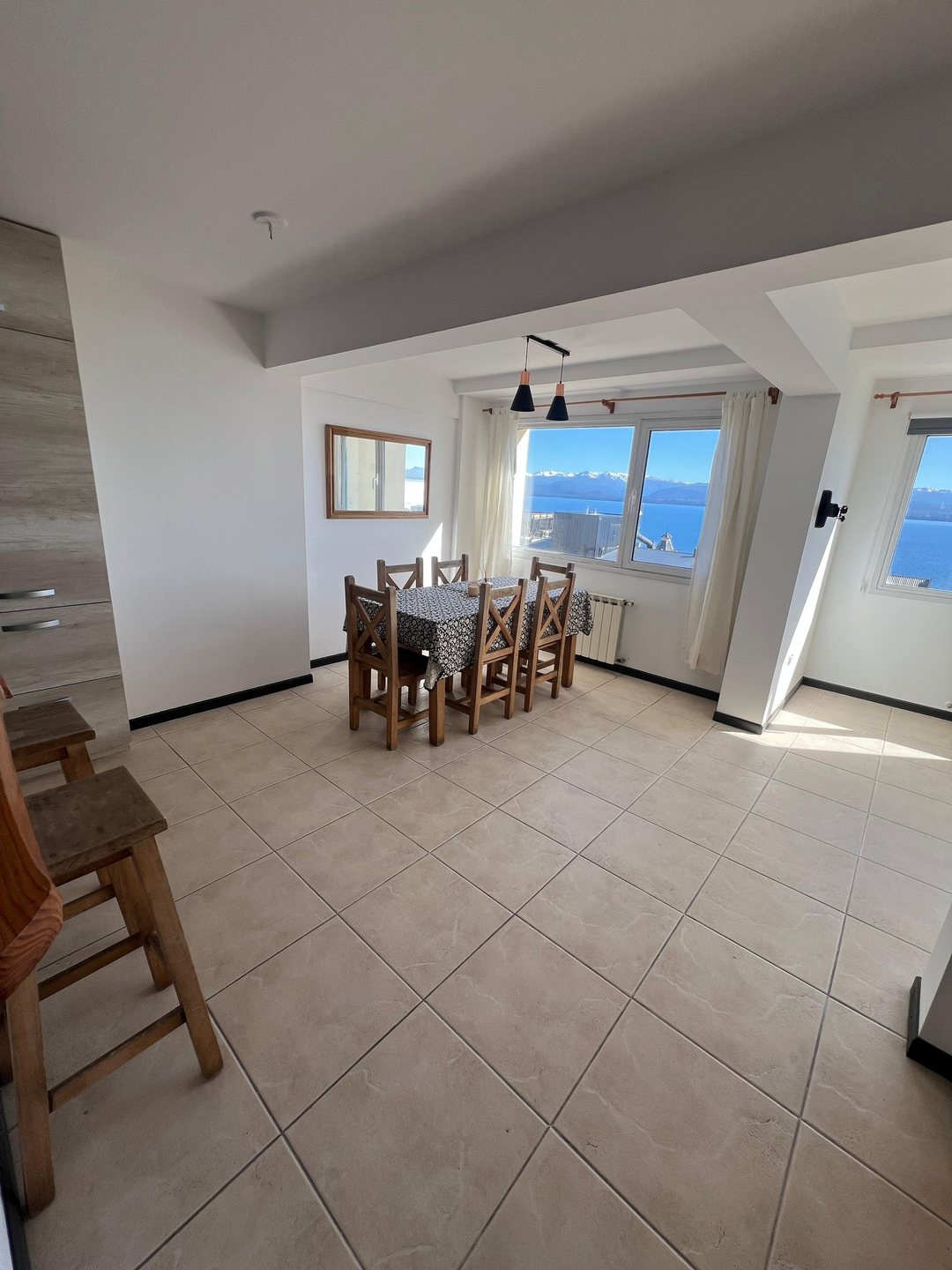 IMPECABLE SEMIPISO 6 PISO. VISTA AL LAGO.