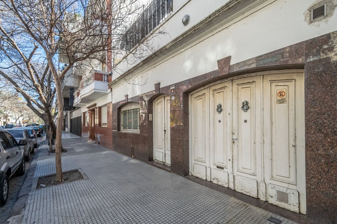 Casa 5 ambientes Colegiales