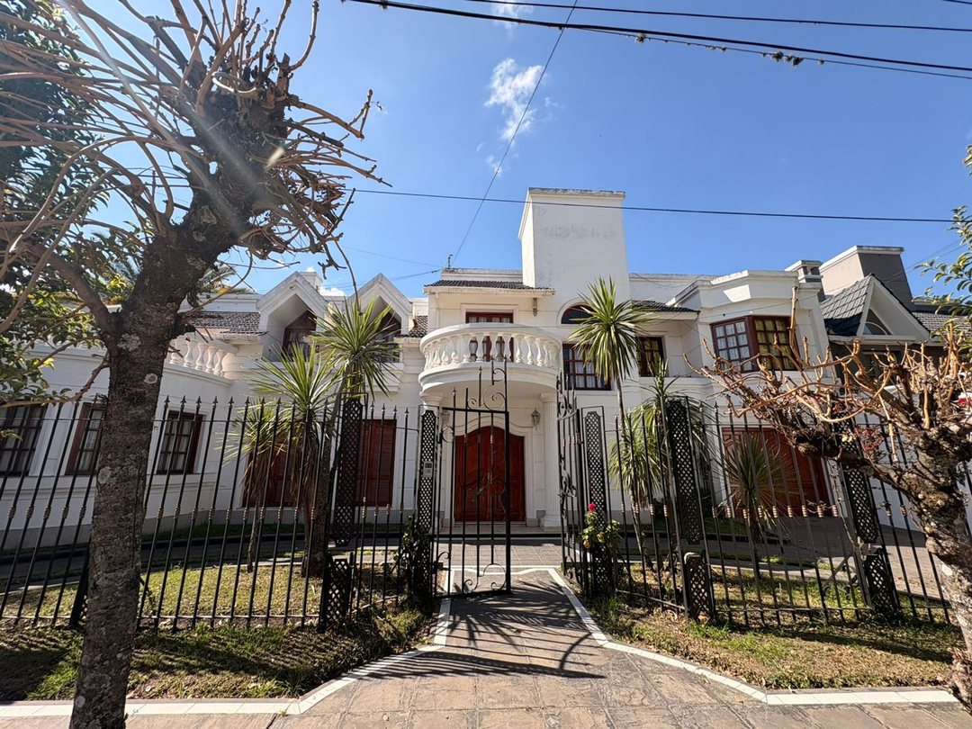 VENTA CASA CIUDAD DE NIEVA 4 DORM