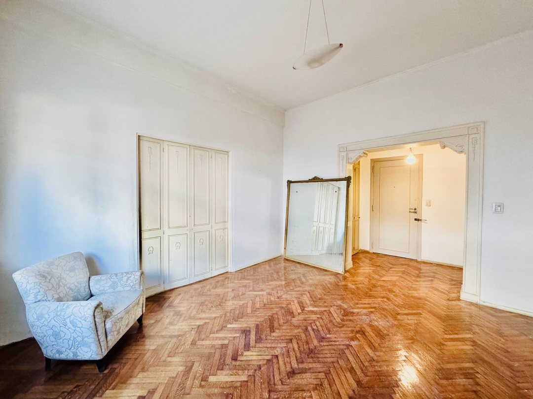 Venta depto 2 o 3 amb balcon Balvanera Monserrat