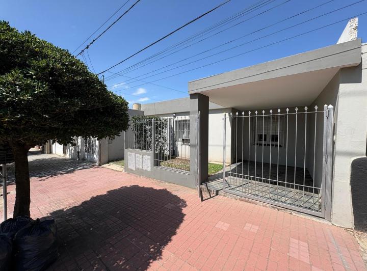 Casa · 69m² · 7 Ambientes · 1 Cochera