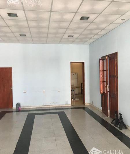 Casa · 140m² · 2 Ambientes · 1 Cochera