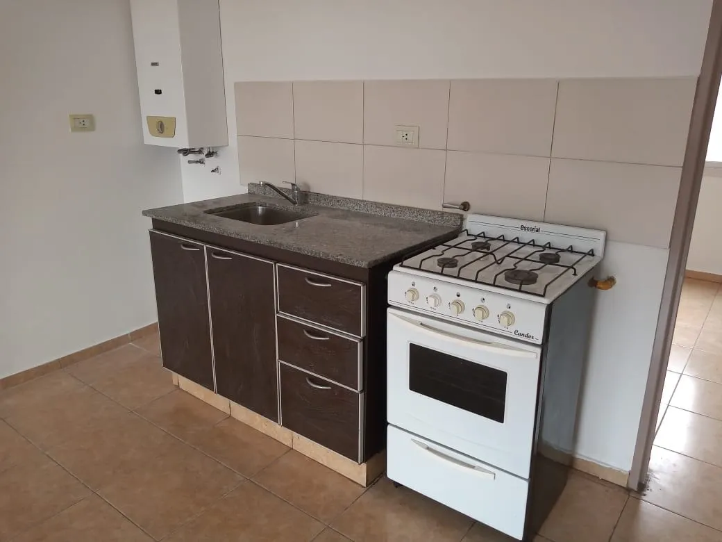 Dueño Vende Departamento en Alto Alberdi - 1 Dormitorio - Bajas Expensas - Desocupado