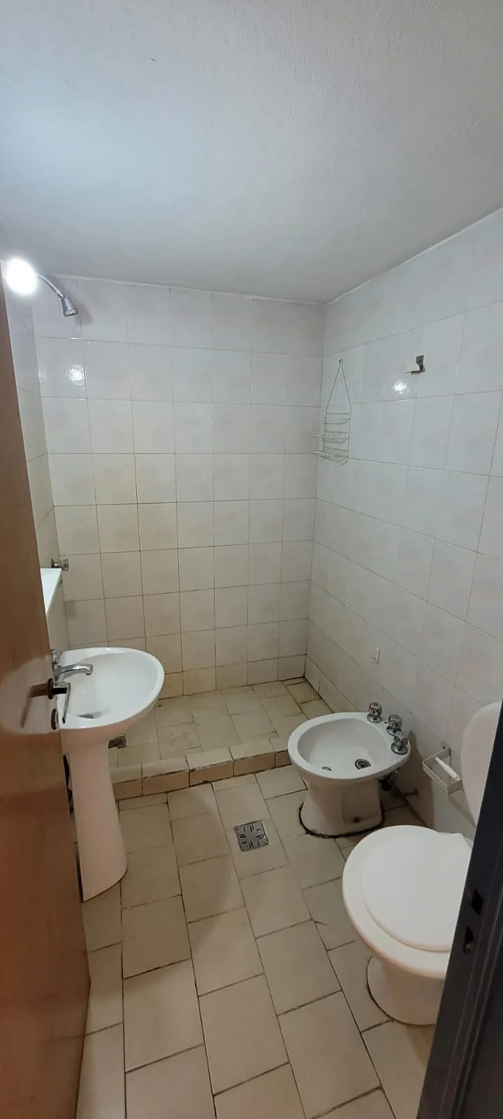 Económico departamento de un dormitorio silencioso, luminoso y cómodo.