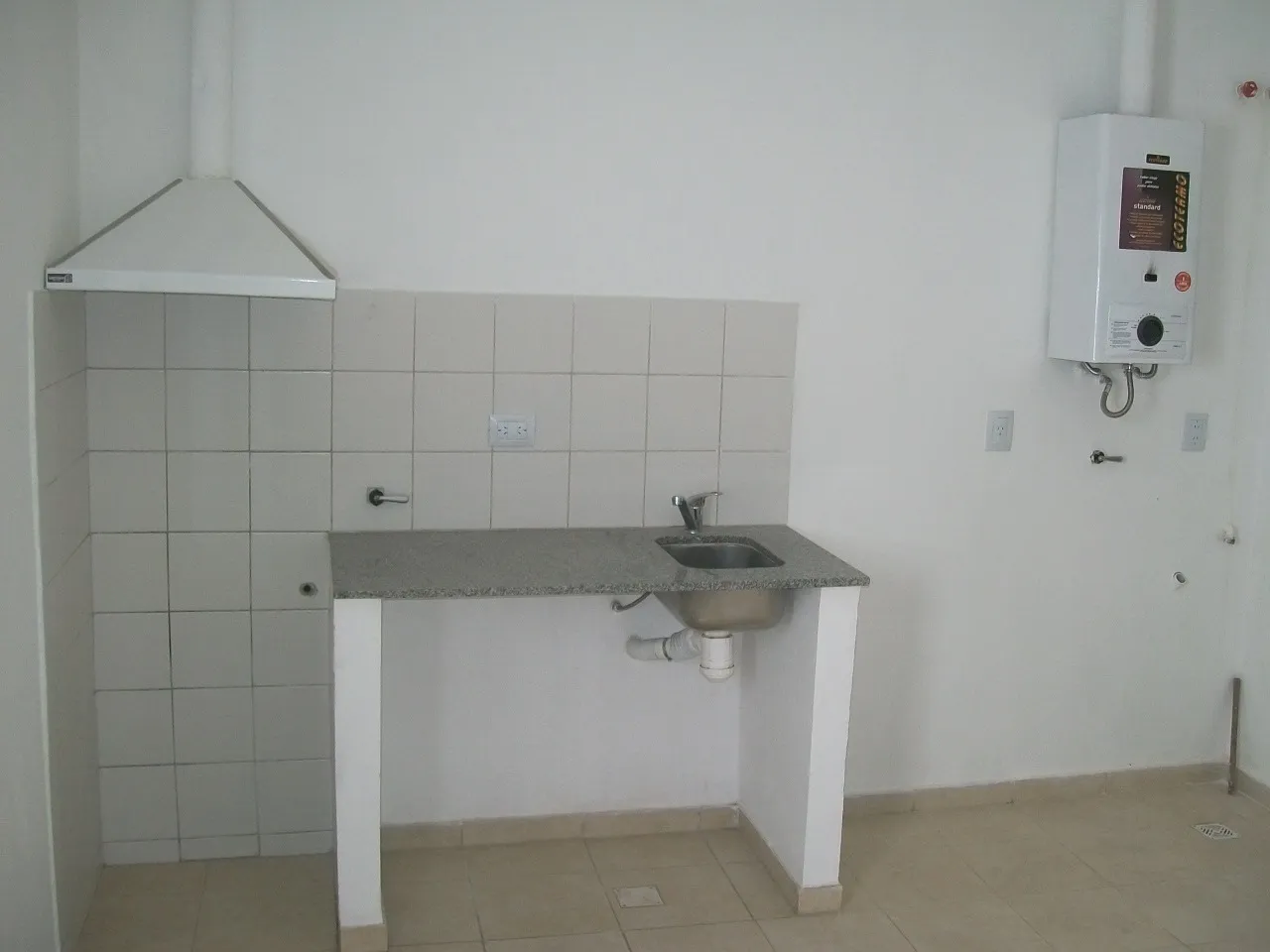 ALQUILER Bº EMPALME GUANDACOL 2669 DEPARTAMENTO 1 DORMITORIO + 2 PATIOS