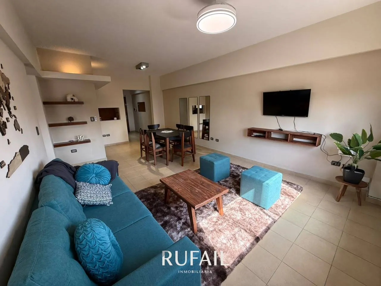 EXCLUSIVO AMOBLADO. 2 DORM. 2 BAÑOS. COLÓN Y MAIPÚ. AIRES AC. TVs