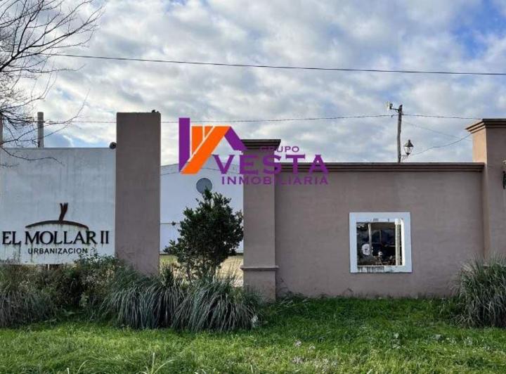 Terreno · 861m²