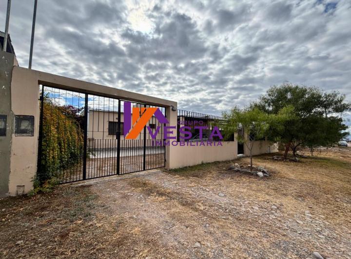 Casa · 160m² · 4 Ambientes · 1 Cochera