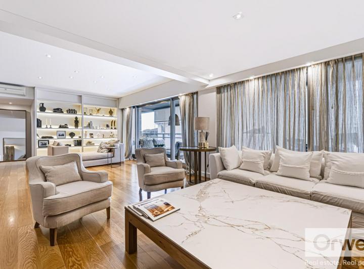 Departamento · 200m² · 5 Ambientes · 3 Cocheras