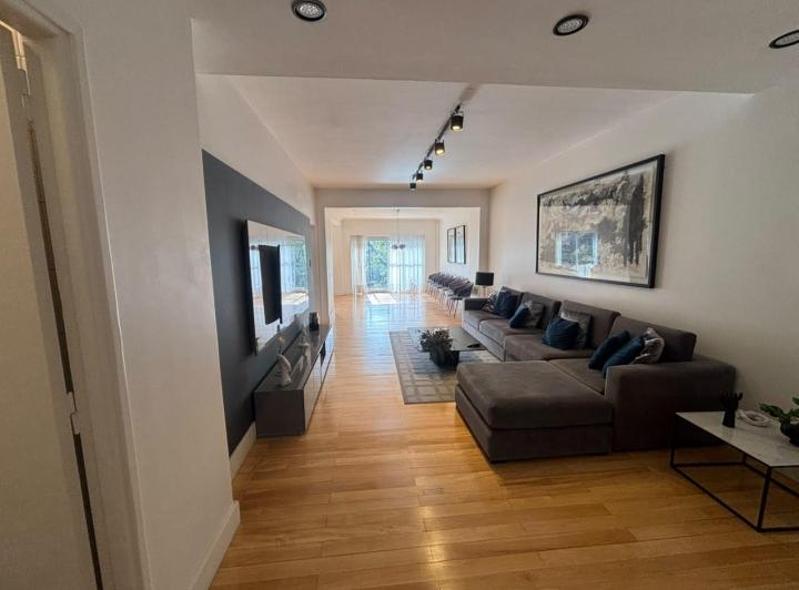 Departamento · 160m² · 4 Ambientes · 1 Cochera